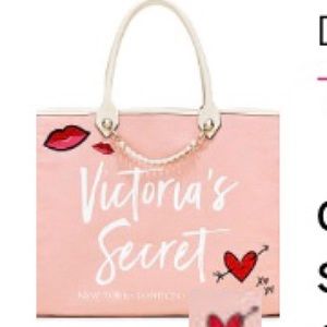 NEW! Victoria’s Secret Tote
